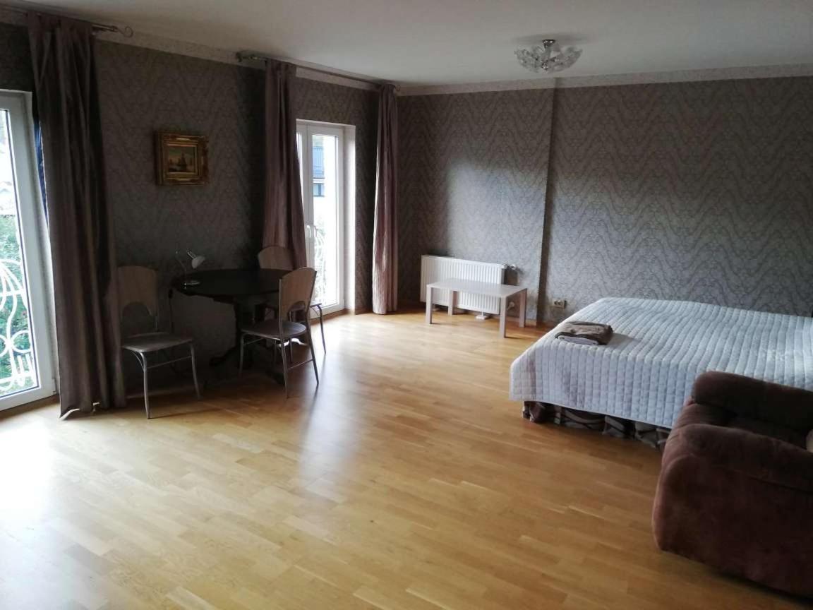 Oti Guesthouse Ταλίν Εξωτερικό φωτογραφία