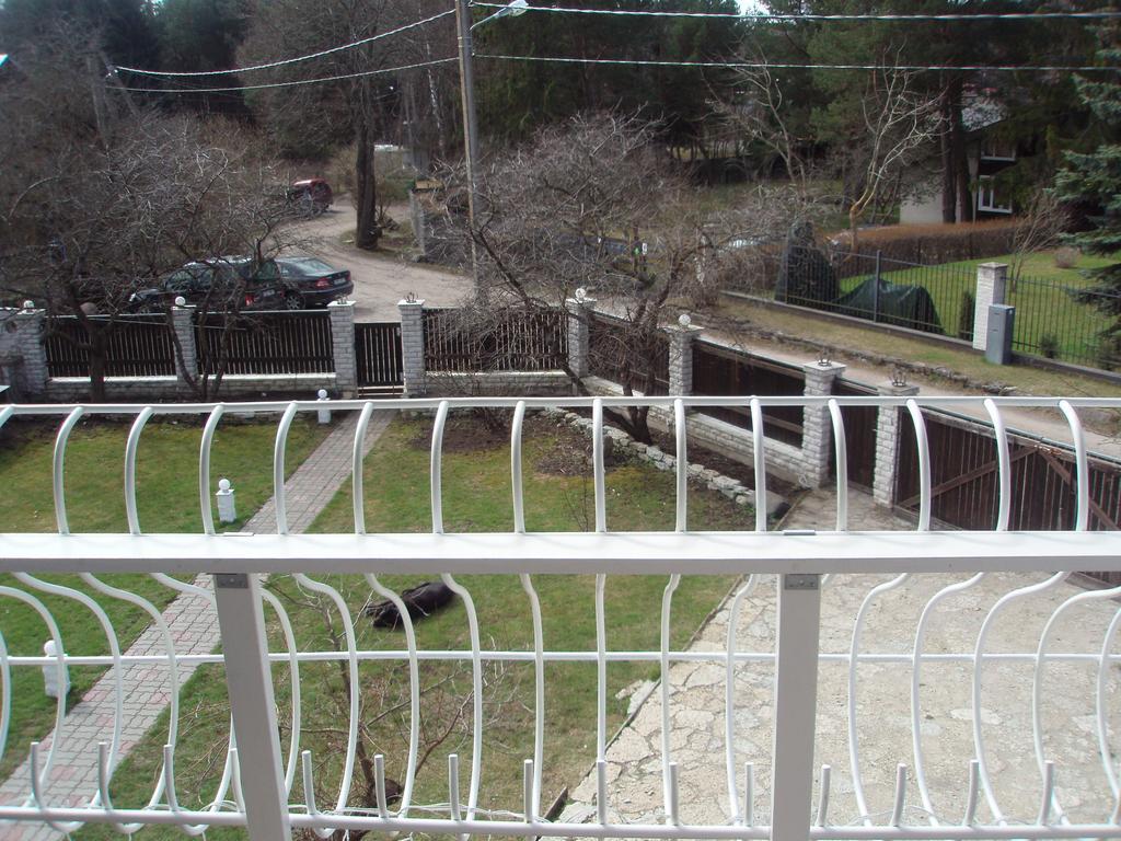 Oti Guesthouse Ταλίν Δωμάτιο φωτογραφία