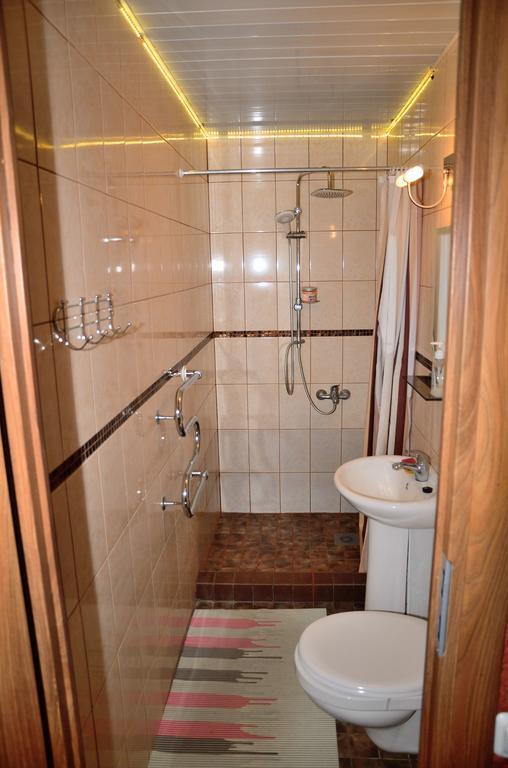 Oti Guesthouse Ταλίν Εξωτερικό φωτογραφία